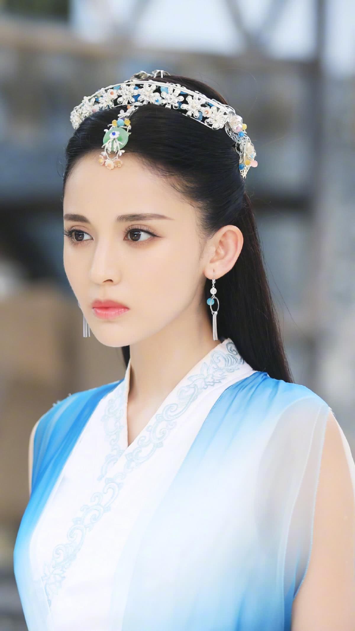 古裝魅力再現，歷史與時尚交融的藝術典范之美