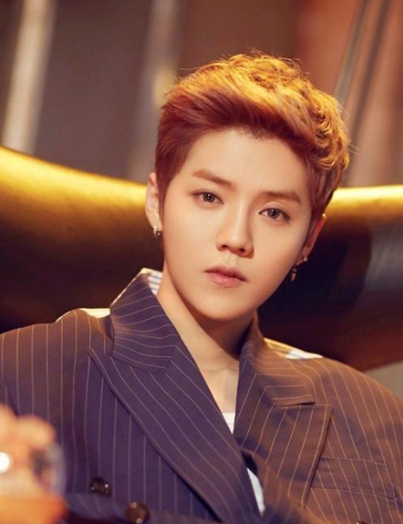 鹿晗最新周邊,日常小確幸與友情溫暖相伴的時光