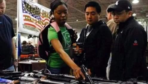 美國最新疫情中的華人逆境奮進與成長