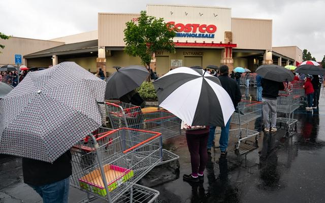 美國最新疫情中的華人逆境奮進與成長