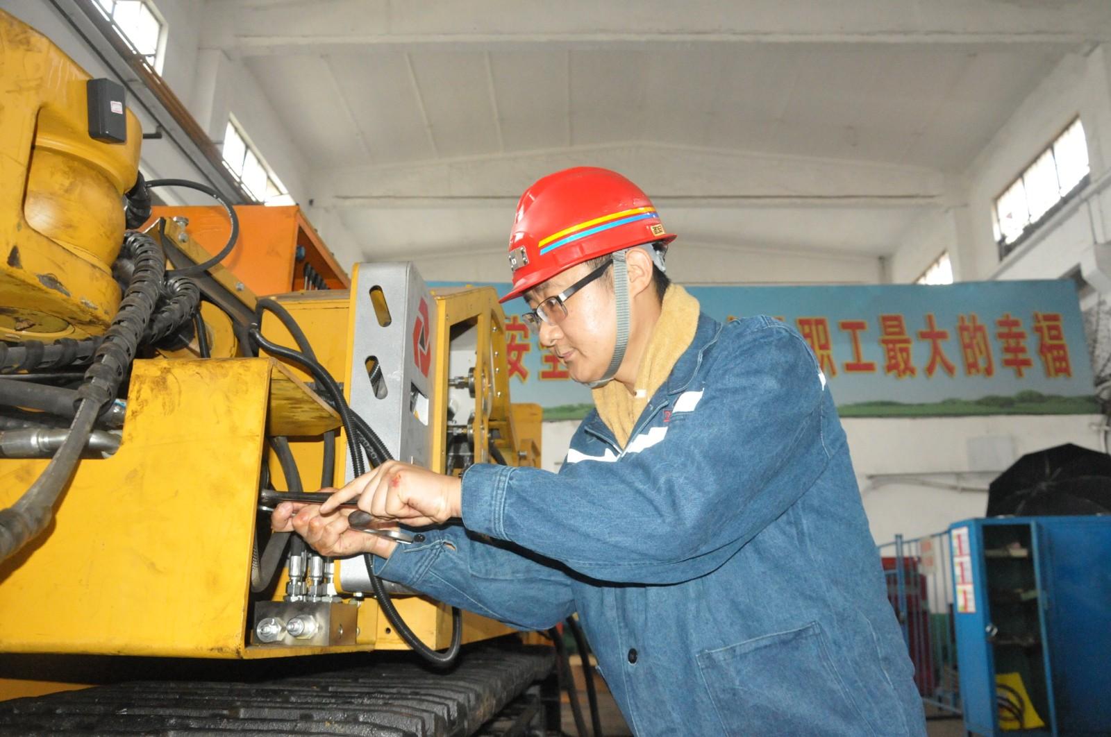 革新礦山開采技術(shù)的先鋒，最新綜掘機(jī)介紹與探索