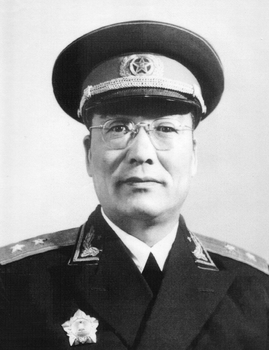 甘肅省軍區司令員與自然美景的探秘之旅