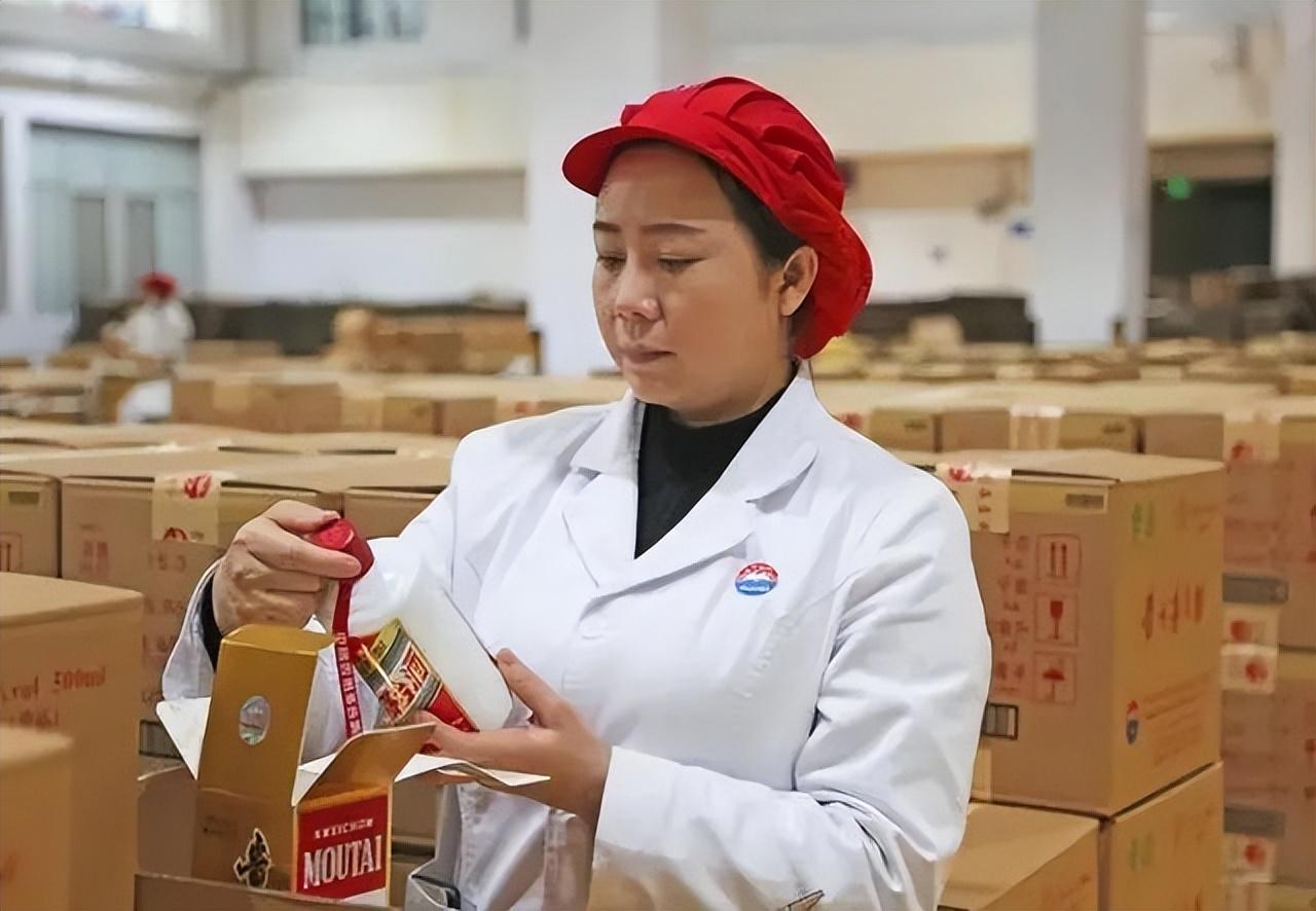 貴州茅臺酒廠最新動態，酒香四溢的溫情日常