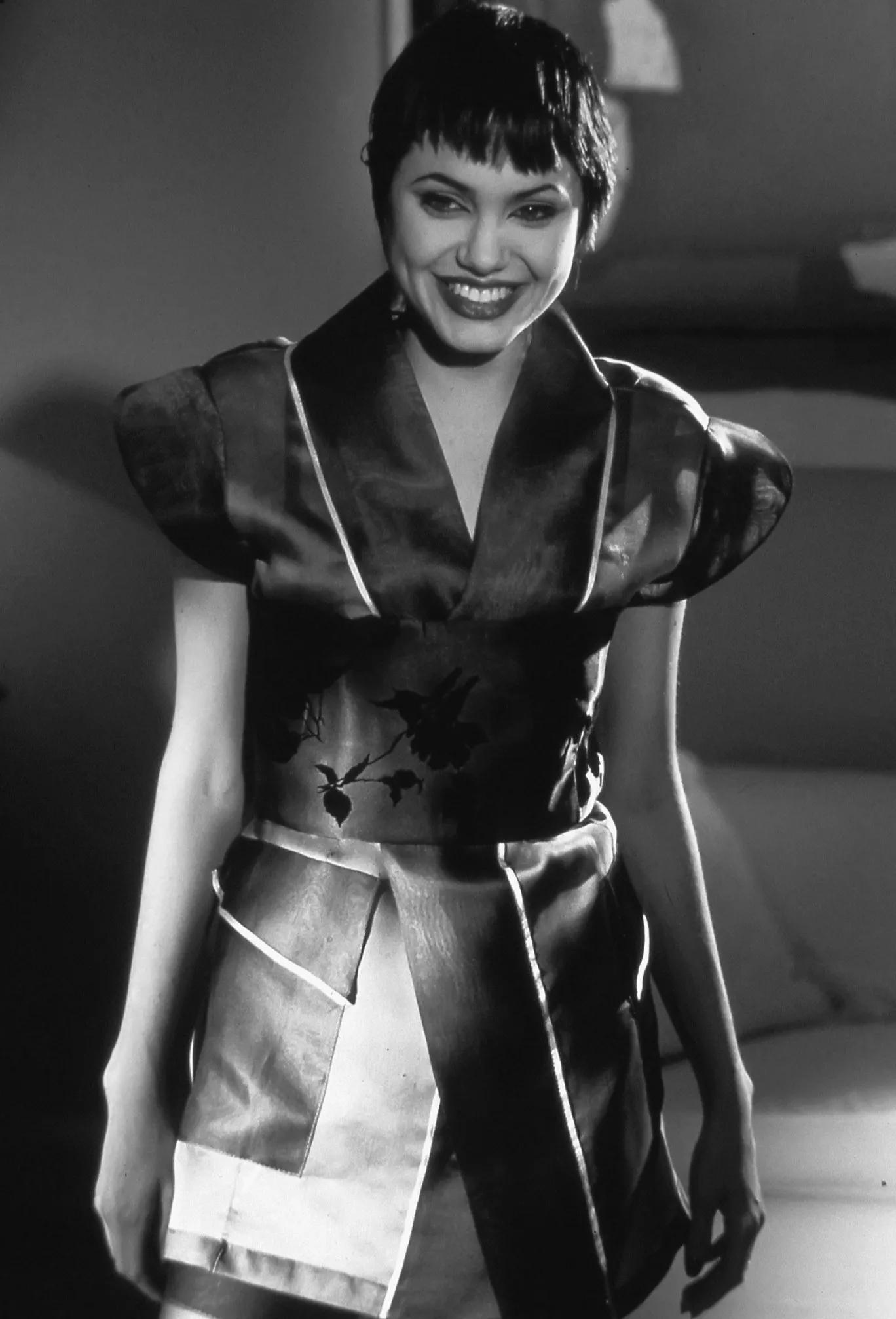 狼與兄弟最新章節貼吧，高科技產品全新亮相亮相展示