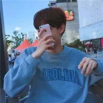 2025男生最新微信名字精選，勵志前行，與時代共舞