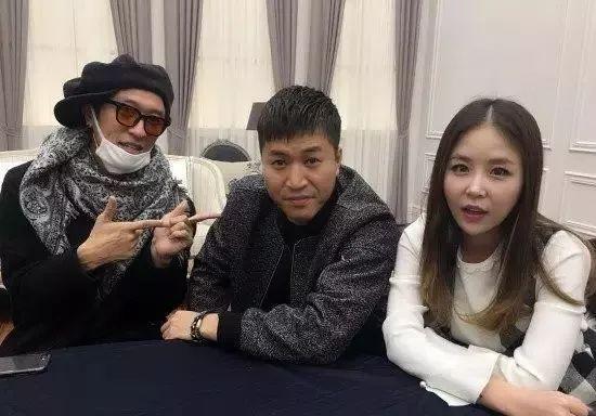 申智金鐘民最新動態(tài)揭秘，小巷中的美食寶藏探索