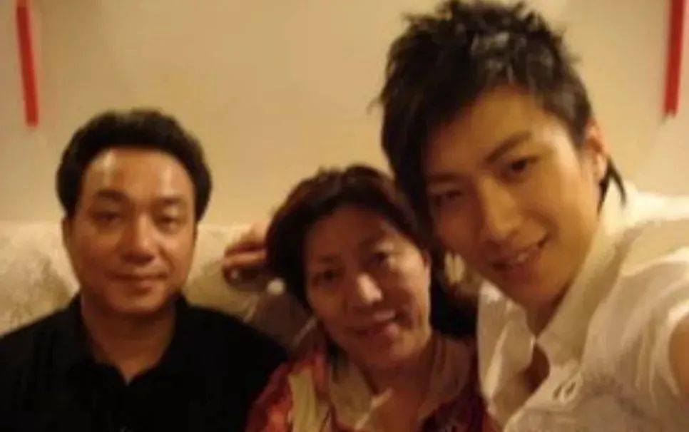 喬任梁爸媽最新動態，全面關注與關心的步驟指南