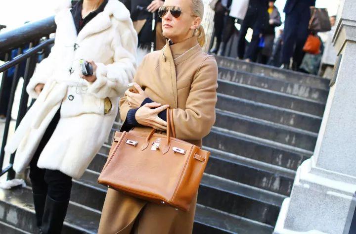 最新款手提包圖片大全,時尚手袋的溫情與陪伴