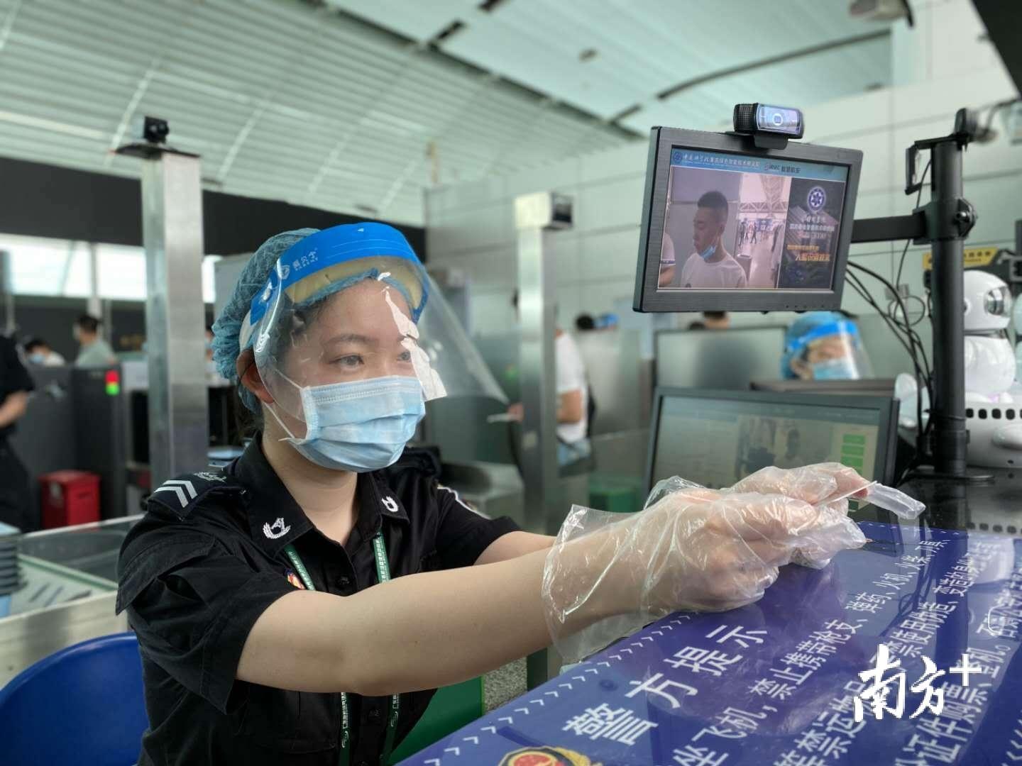 白云機(jī)場(chǎng)航班最新動(dòng)態(tài)及多方觀點(diǎn)透視