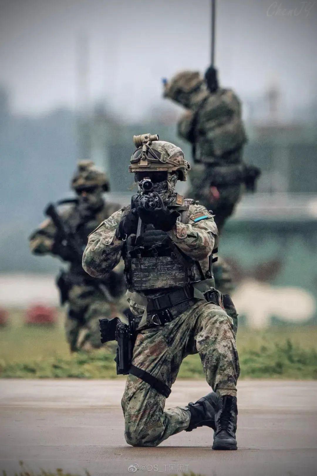 中國(guó)空降兵最新裝備揭秘,尖端裝備展示戰(zhàn)斗力?