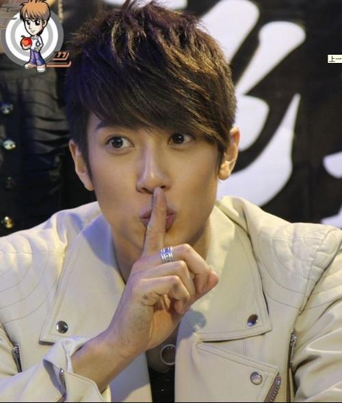 吳尊最新發型鬢發理光,魅力新造型的步驟指南