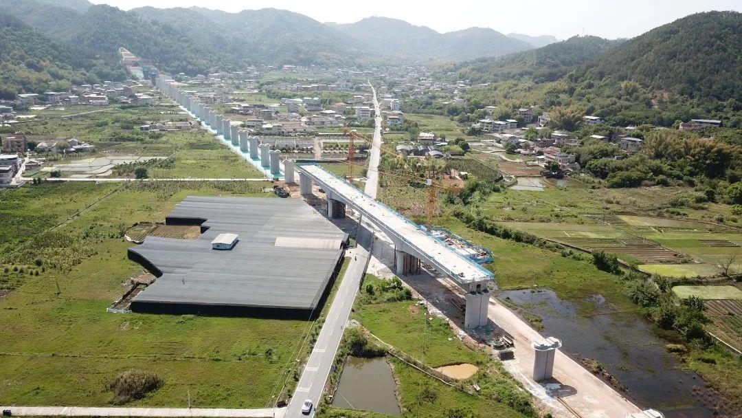 龍川飛機場最新動態,啟程自然美景之旅,探尋心靈寧靜之地