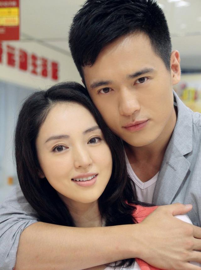 高云翔董璇最新動態揭秘,小巷深處的風情與美食瑰寶